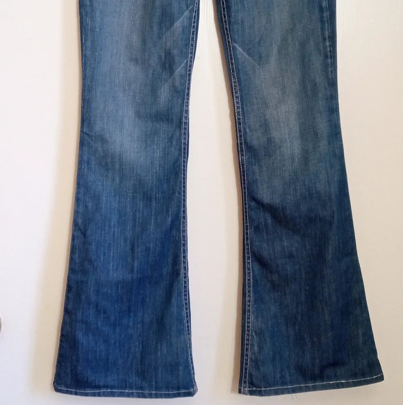 William Rast Daisy Super Flare jeans GUC women size 27 - Picture 2 of 9